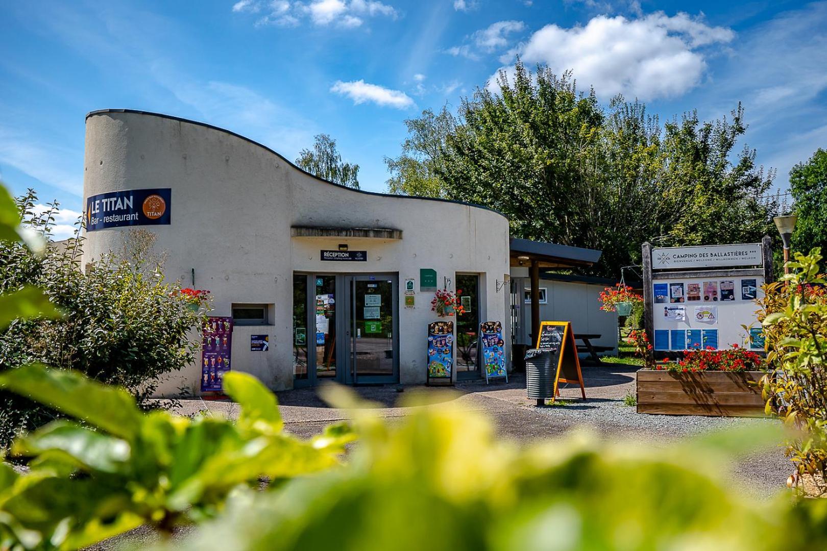 Camping Les Ballastieres - Vosges Du Sud Champagney Екстер'єр фото